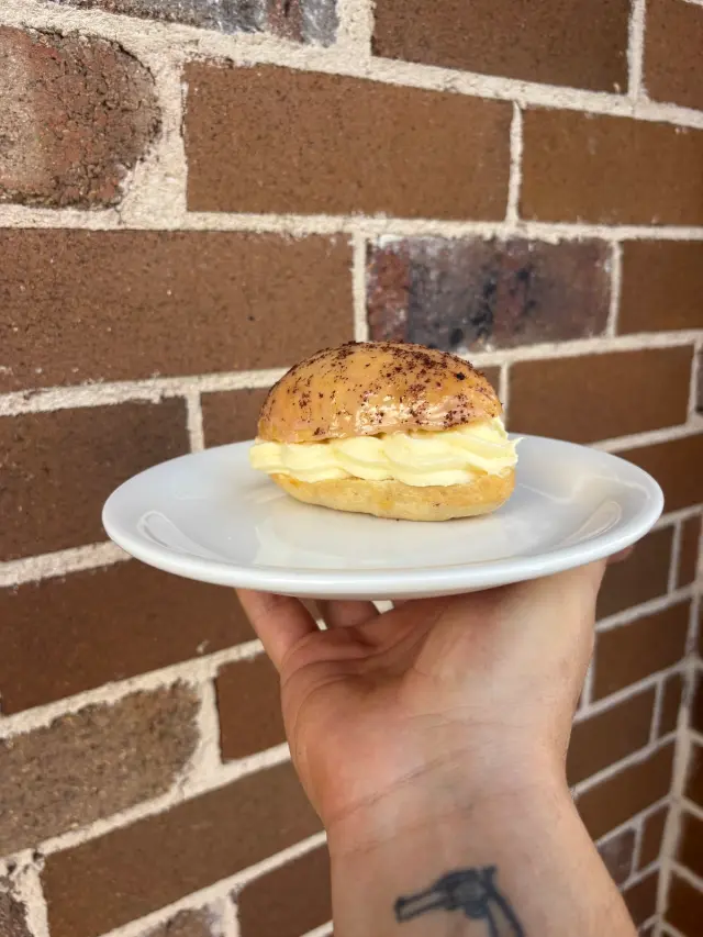 Sumac finger bun